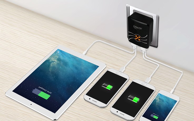 Arctic_Smart_Charger_4800_punjač-za-više-uređaja.jpg